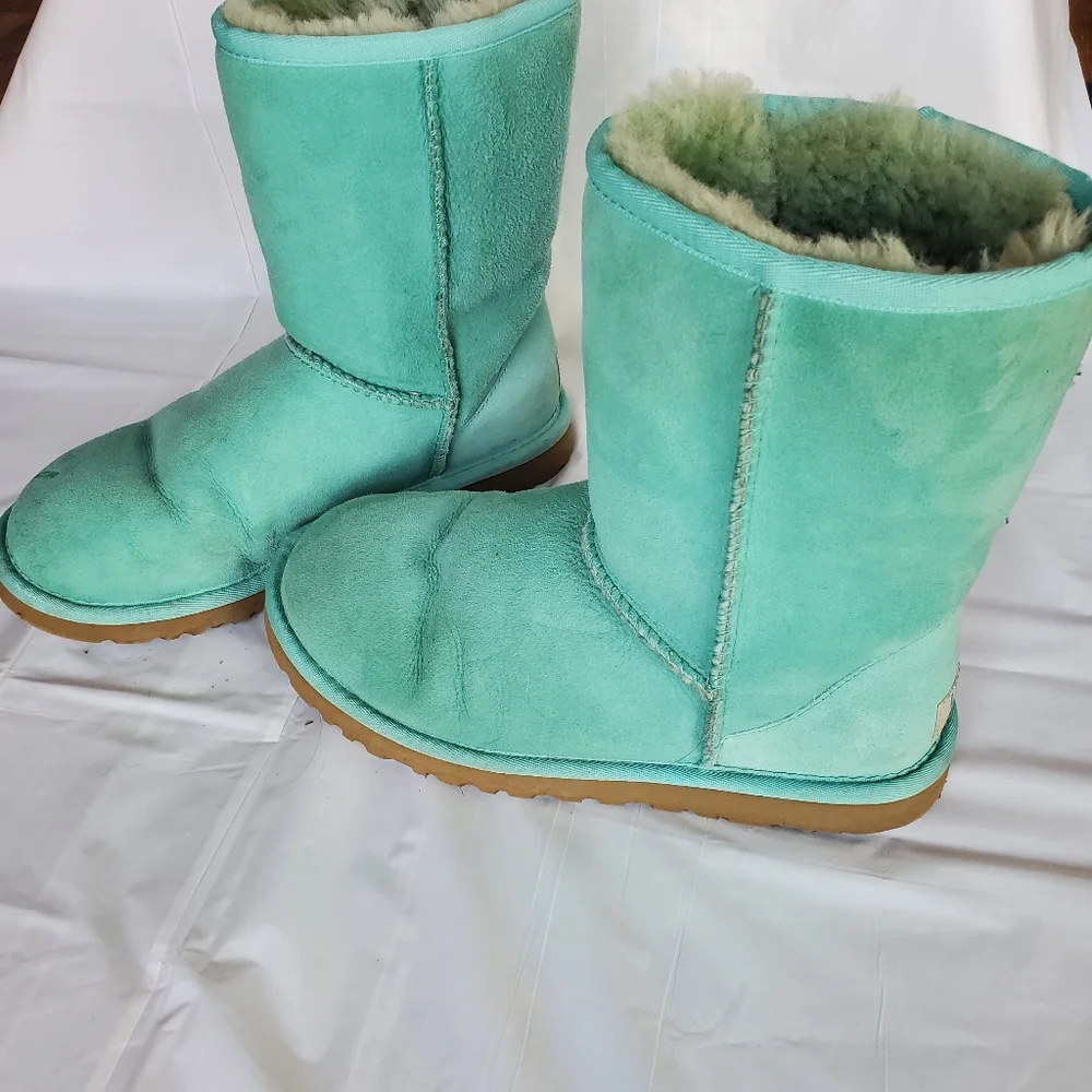 Ugg Boots - Picture 7 of 7